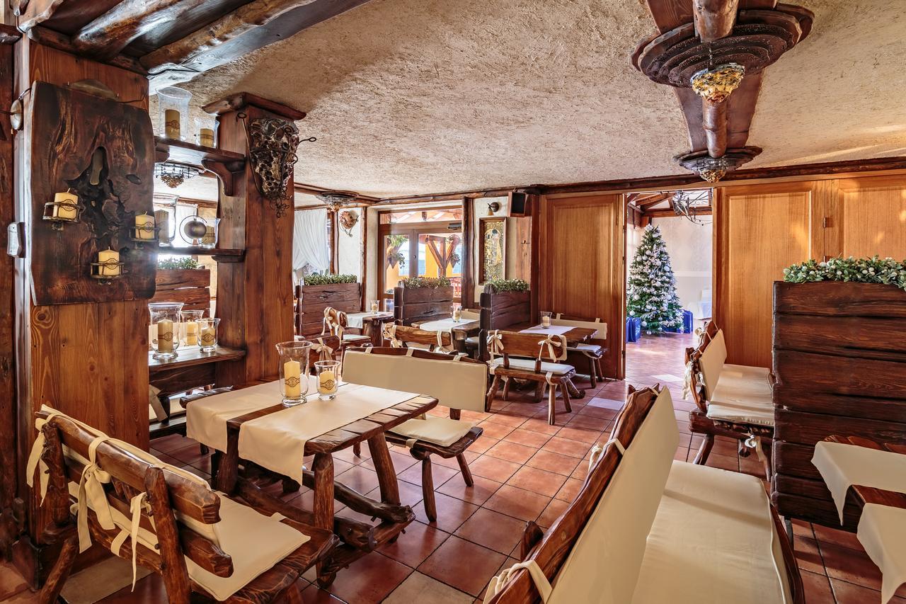 卡兹玛克里多卡酒店 Wolbrom 外观 照片